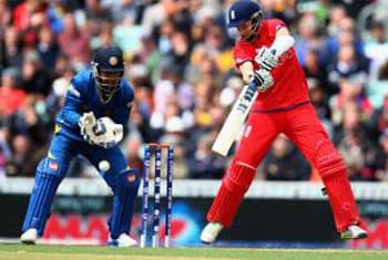 England set 294 run target for Sri Lanka