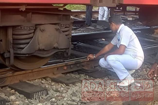 Trains delayed on Kelani Valley line