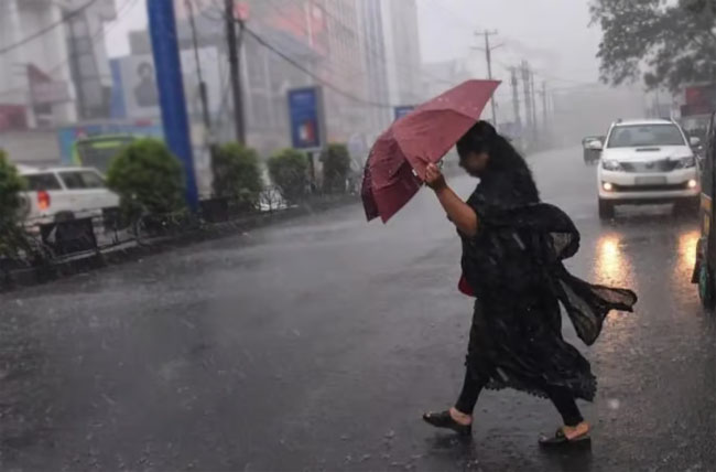 Fairly heavy showers expected in several provinces