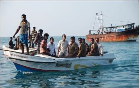 Navy arrests eight Tamil Nadu fishermen
