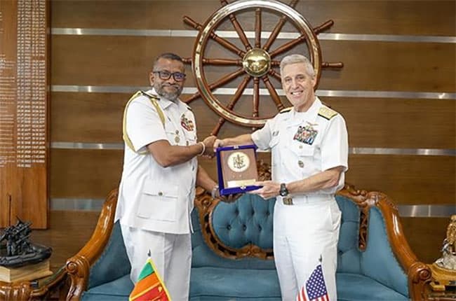 US Pacific Fleet commander meets Commander of Sri Lanka Navy