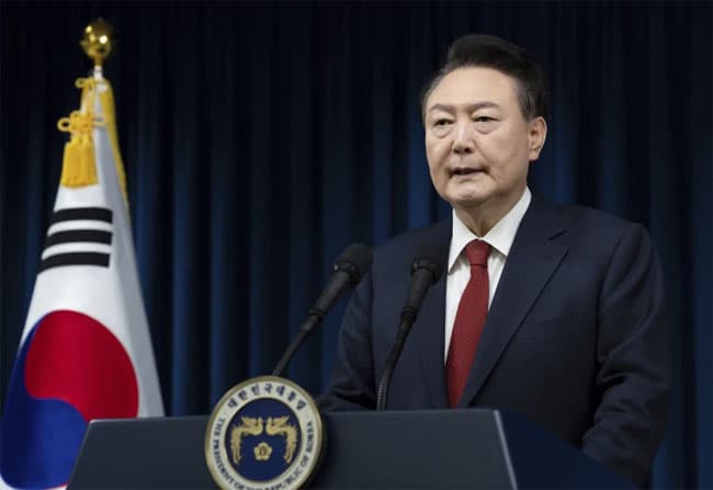 South Korean president apologizes, saying he won’t shirk responsibility for attempt at martial law