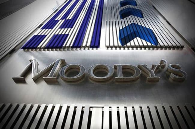 Moody’s raises Sri Lanka’s rating after debt overhaul approval