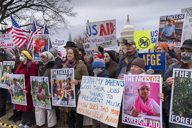 Judge temporarily blocks Trump’s plan to put thousands of USAID staff on leave