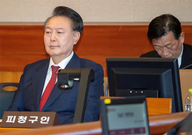 South Korea court cancels President Yoon’s arrest warrant