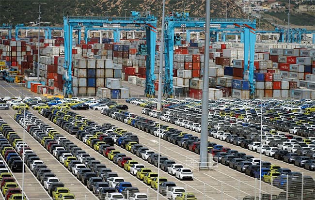 Trump auto tariffs: President slaps 25% duties on car imports to US