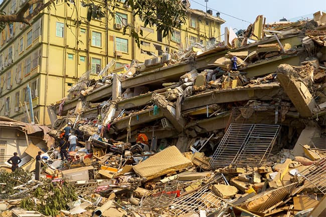 Myanmar quake death toll passes 1,600, as junta lets in foreign rescuers