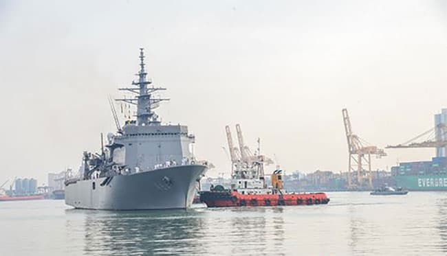 Two Japanese Navy ships arrive in Colombo