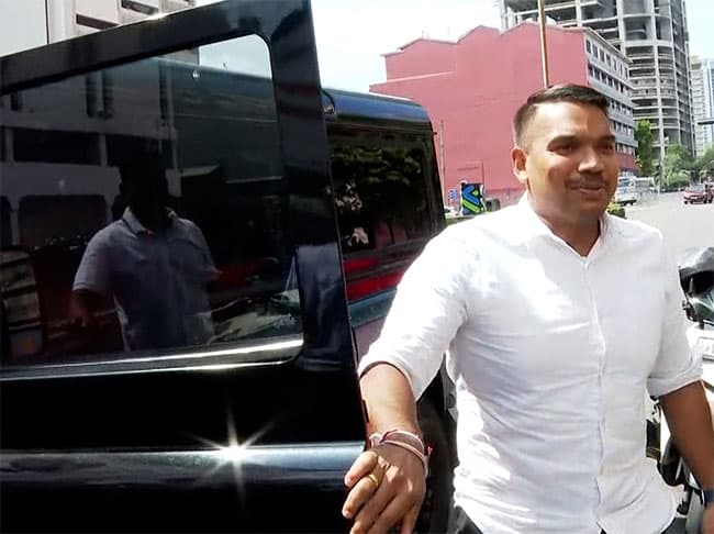 Namal Rajapaksa arrives at CID to record statement