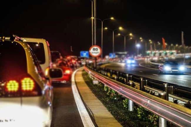 Expressways generate Rs. 462M during New Year holiday
