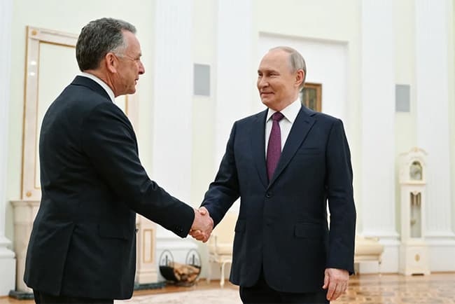 Putin ready for Ukraine talks ‘without preconditions’ – Kremlin