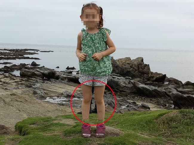 ‘Samurai Ghost’: Photo shows mysterious boots behind girl