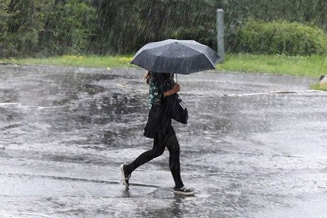 Several spells of showers expected in some places today