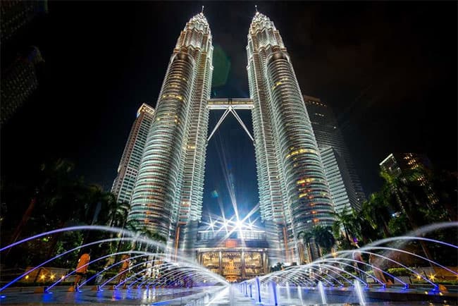 Malaysia considers visa-free entry for Sri Lankan citizens – report