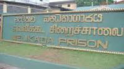 3000 prisoners sacrifice their meals to help flood victims