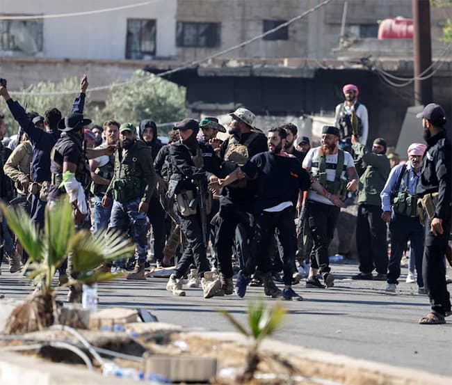 Syria’s leader urges Bedouin tribes to commit to a ceasefire ending clashes with the Druze