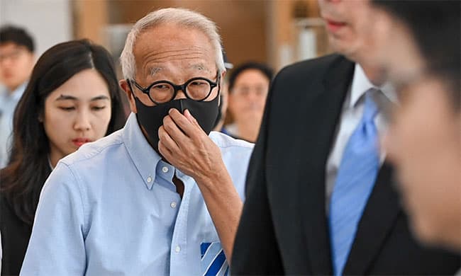 F1 tycoon pleads guilty in rare Singapore corruption case
