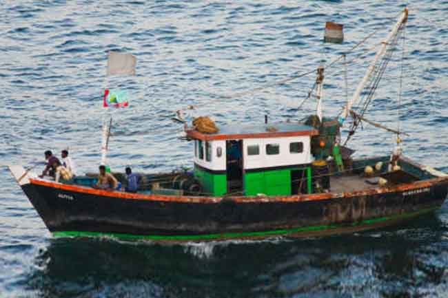 Sri Lankan Navy arrests 14 fishermen from Rameshwaram for cross-border fishing