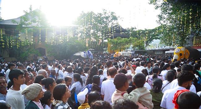 Kandy Esala Perahera Festival draws to a close