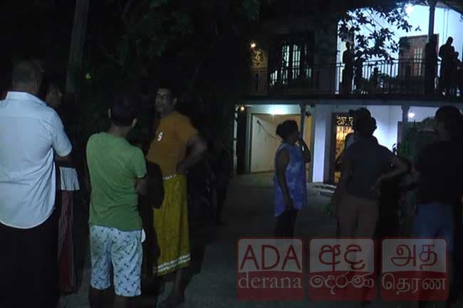 Gunshots fired into air in front of house in Muthuhenawatte