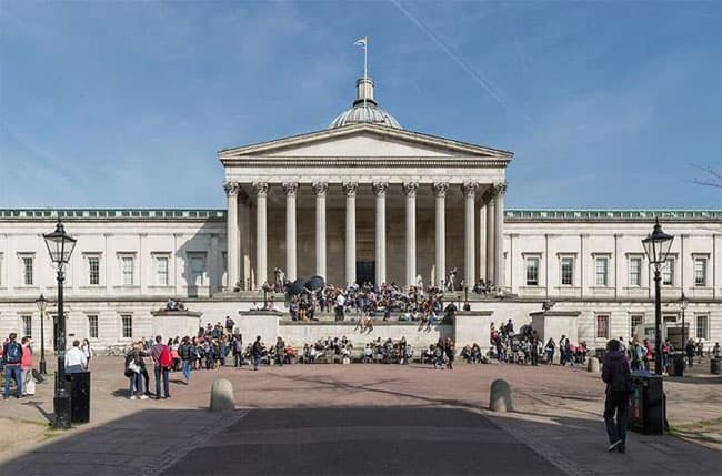 Gazan students granted approval to study in UK
