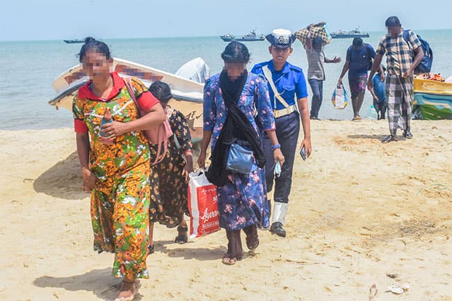 Six Sri Lankans abandoned in seas off Talaimannar by traffickers rescued