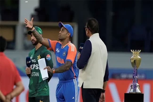 2025 Asia Cup Final: India opts to field first against Pakistan in Dubai