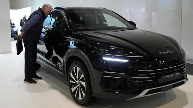Chinese EV giant BYD sees UK sales soar by 880%