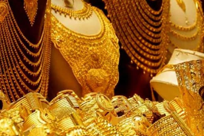 Price of 22-carat gold sovereign hits Rs. 300,000 for the first time