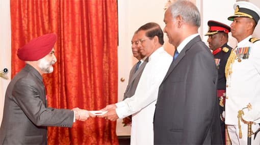 Four new envoys present credentials to the President