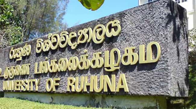 Second and third year Agri Faculty students of Ruhuna University directed to vacate the premises