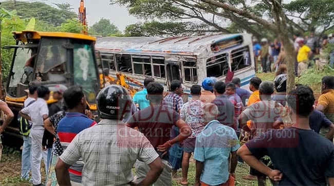 Driver of bus involved in Thalawa accident arrested