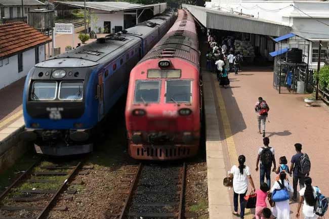 Validity of November train season tickets extended
