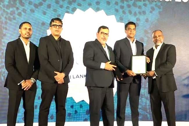 TV Derana awarded as Sri Lanka’s leading media brand at Superbrands 2025