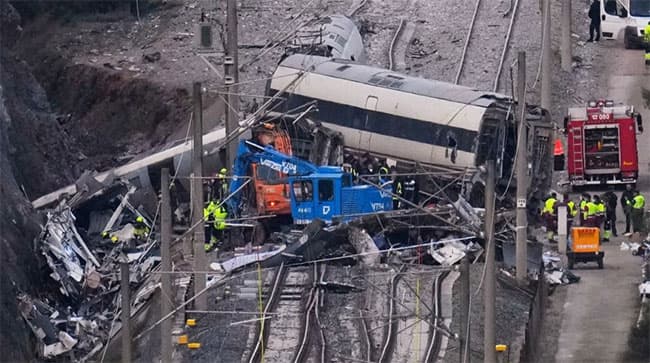 Driver killed and 37 people injured in Barcelona train crash