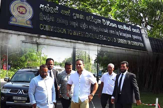 SJB MPs file bribery complaint against Speaker’s Private Secretary