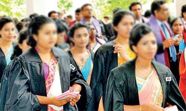 Special scholarship programme for uni. students affected by Cyclone Ditwah