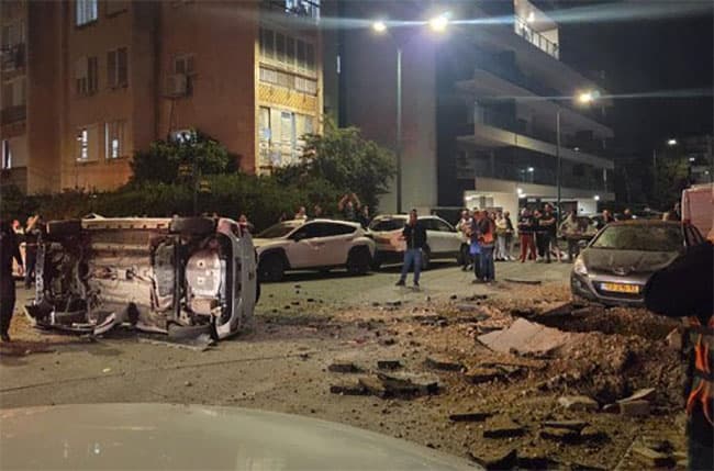 Two killed in Iranian strike on Tel Aviv