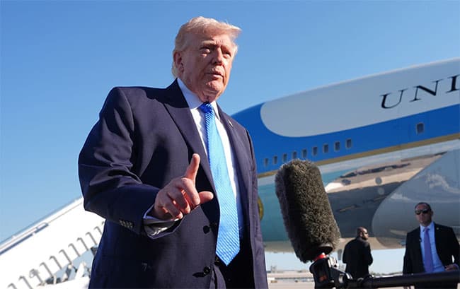 Donald Trump says Iran and US both ‘want to make a deal’ and says they’ll talk today