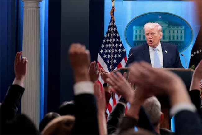 Trump announces 50% tariffs on nations supplying Iran with weapons