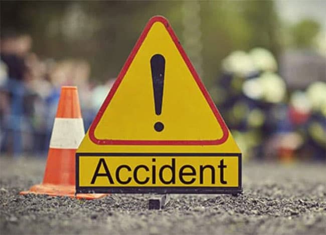 Youth killed in motorcycle–jeep collision in Siyambalanduwa