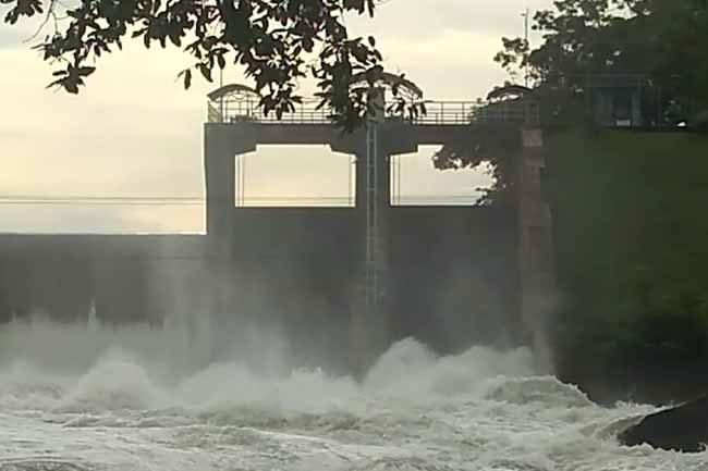 Spill gates at several reservoirs opened amid heavy rainfall