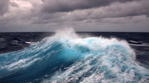 High winds expected in sea areas; showers to enhance