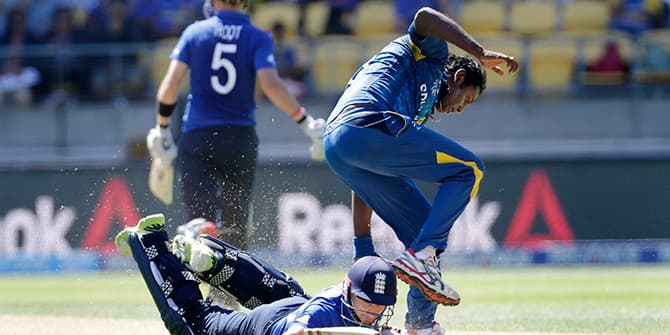 England pile 309 on Root’s ton