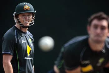 Australia opt to bat in 1st T20