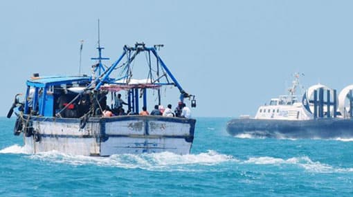 Navy arrests 10 Indian fishermen off Delft