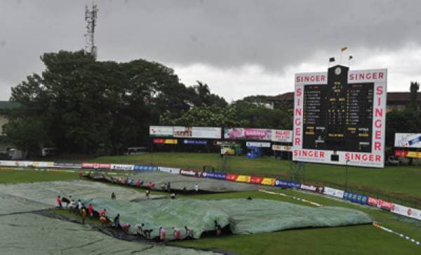 Rain delays Sri Lanka-Pakistan Test