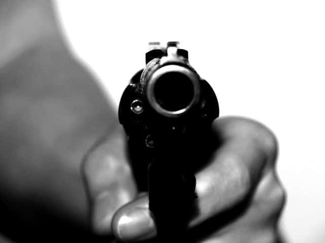 Man shot dead in Mutwal area