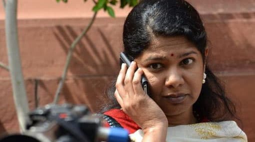 Did not suggest LTTE leader to surrender: Kanimozhi