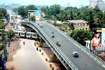 One section of New Kelaniya bridge closed for one month